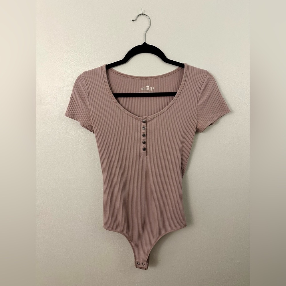 Ribbed Hollister Bodysuit